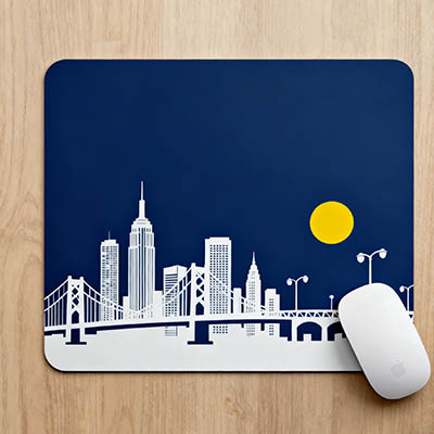 薄款硅胶办公鼠标垫：不占桌面空间，搭配键盘使用更灵活